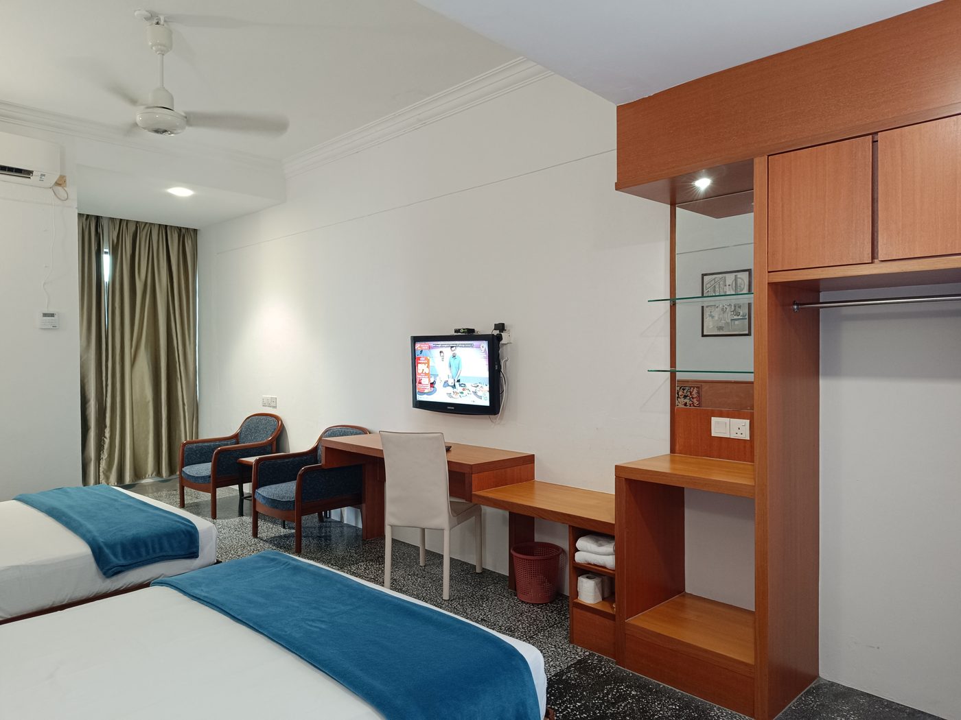 Family Room at Hong Ping Hotel